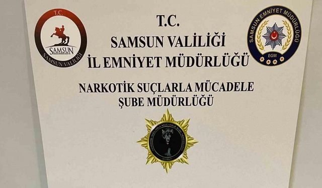 Polis ayakkabı içine zulalanmış uyuşturucu ele geçirdi