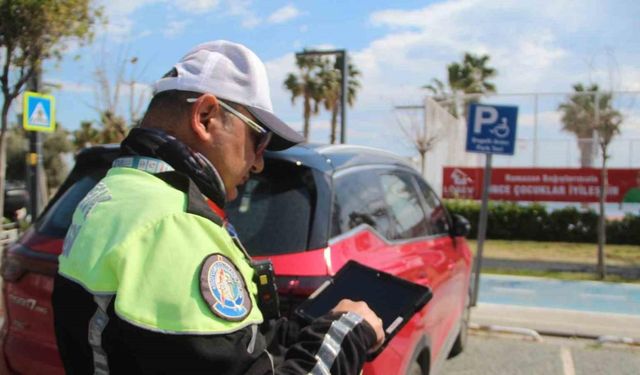 Şahin Timleri engelli park yerini işgal eden sürücülere acımıyor