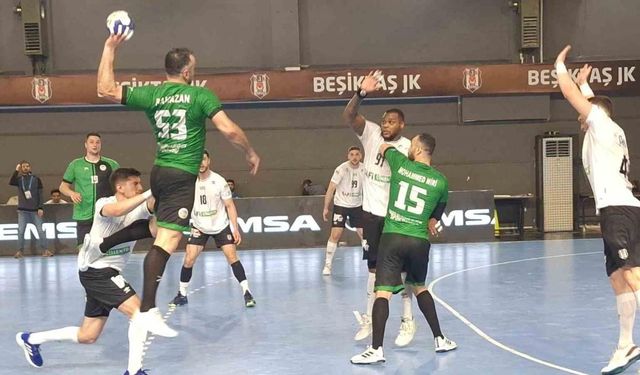 Sakarya Büyükşehir Hentbol liderliği Beşiktaş’tan aldı