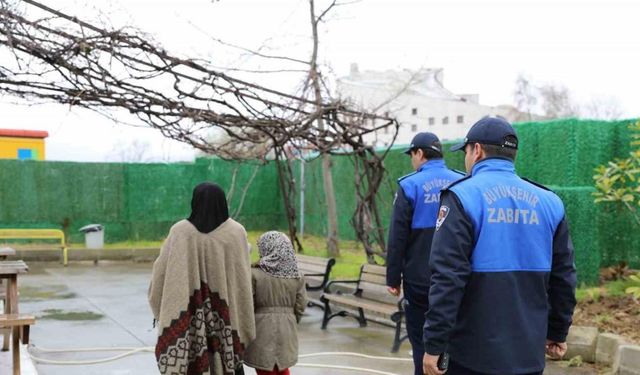 Samsun’da zabıtalardan dilencilere geçit yok