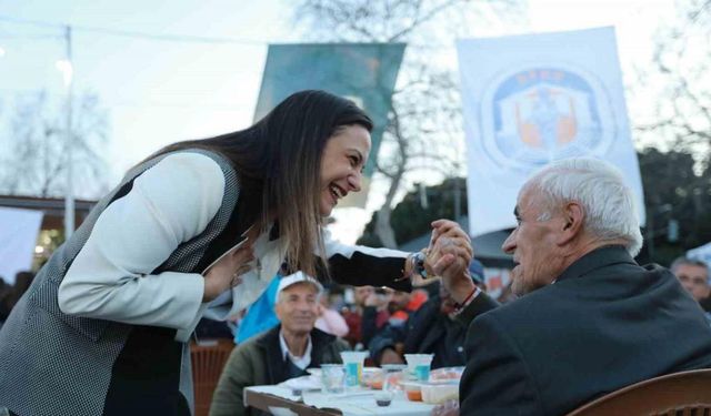 Selçuk’ta dayanışma, iftar sofraları ile büyüyor