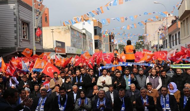 TBMM Başkanvekili Bekir Bozdağ’ın yaptığı açılış mitinge dönüştü