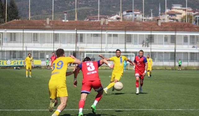 TFF 2. Lig: Belediye Derincespor: 4 - Fethiyespor: 1