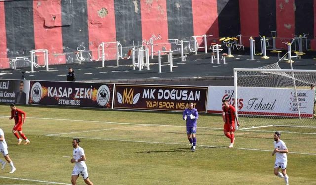 TFF 2. Lig: Vanspor FK: 3 - Yeni Mersin İdmanyurdu: 0