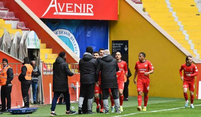 Trendyol Süper Lig: Kayserispor: 0 - Hatayspor: 1 (Maç devam ediyor)