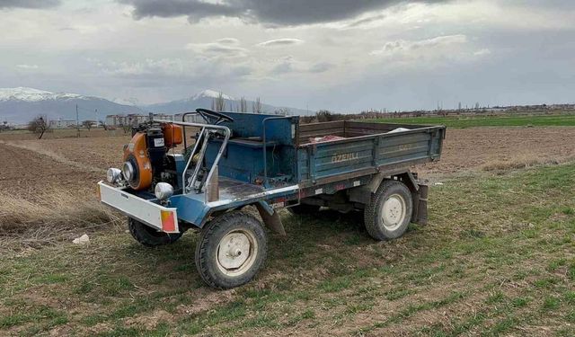 Tüfekle bir kişiyi vurup kaçan şahıs patpat ile kaçarken tarlada yakalandı