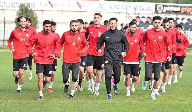 Turgutluspor’da futbolcular antrenmanlara çıkmama kararı aldı