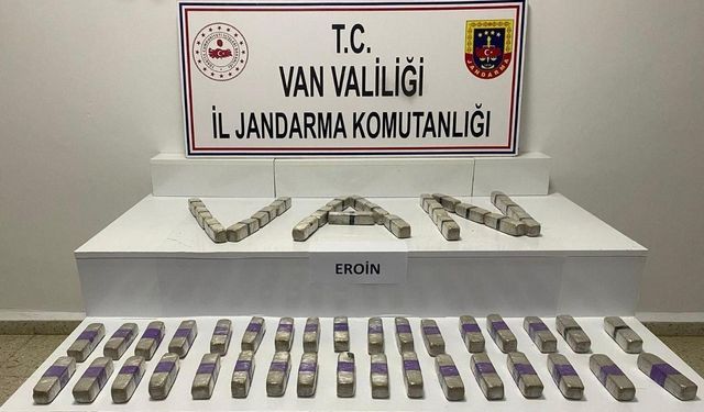 Van’da 14 kilo eroin ve 59 bin adet sentetik hap ele geçirildi