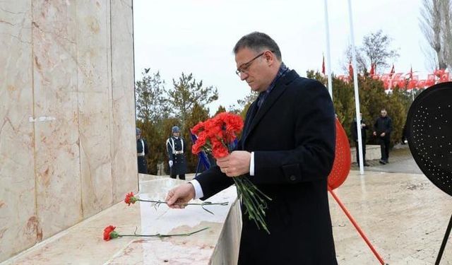 Van’da 18 Mart Şehitleri Anma Günü ve Çanakkale Zaferi’nin yıl dönümü