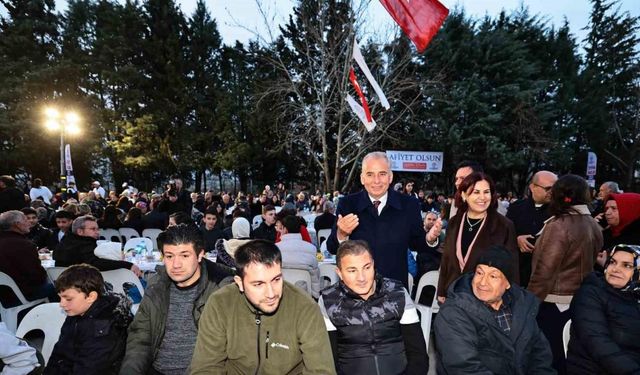 Yenişehir iftarında konuşan Başkan Zolan; “Hizmet destanları yazmaya devam edeceğiz”