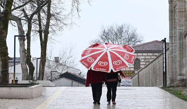 Edirne ve Kırklareli'nde sağanak etkili oluyor