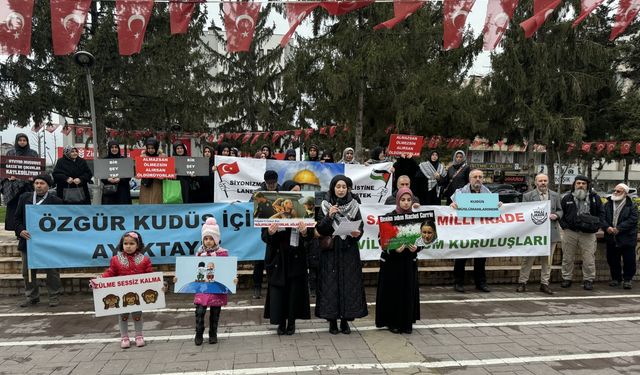 İsrail'in Gazze'ye yönelik saldırıları Sakarya'da protesto edildi