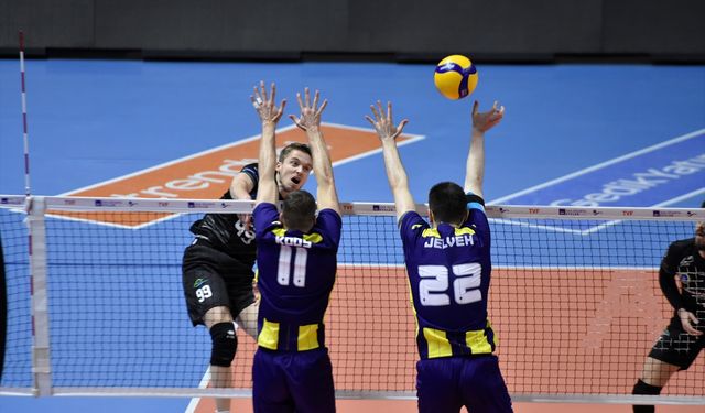 Voleybol: AXA Sigorta Efeler Ligi