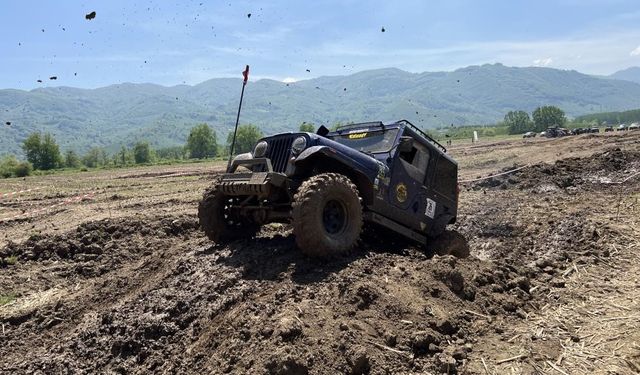 Off-Road yarışları nefesleri kesecek