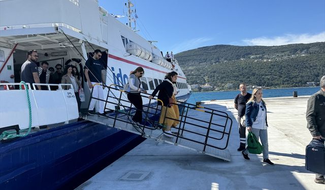 İDO'nun, Seferihisar ve Kuşadası'ndan Yunanistan'ın Sisam Adası'na seferleri başladı