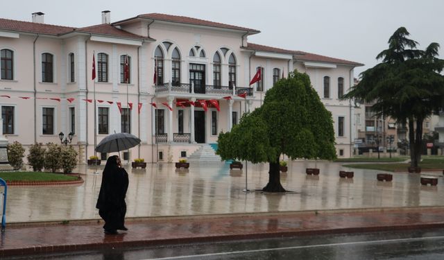 Kırklareli ve Tekirdağ'da sağanak etkili oldu