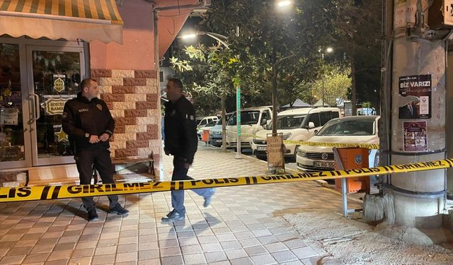 Sakarya'da husumetli aileler arasında çıkan silahlı kavgada 2 kişi yaralandı