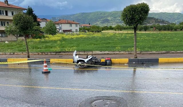 Feci kaza: Motosikletin sürücüsü hayatını kaybetti