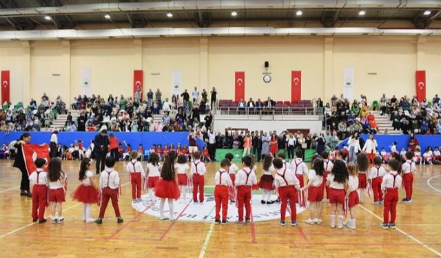 23 Nisan Çocuk Şenliği, minik öğrencilerin gösterileriyle son buldu