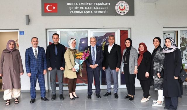 Bursa Nilüfer'de Başkan Özdemir'den şehit yakınları ve gazilere ziyaret