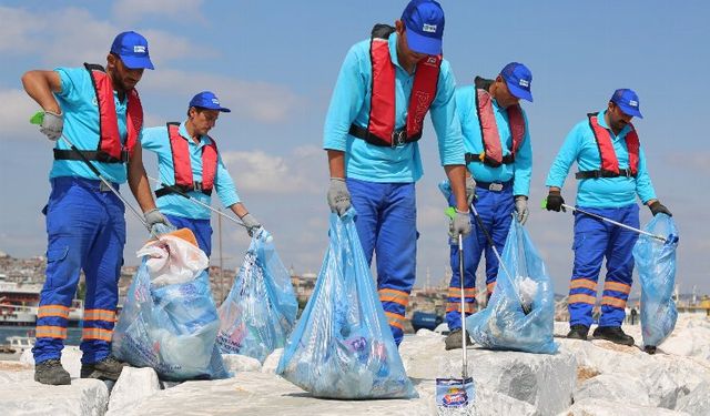 İstanbul'da bayram tatilinde 1.440 ton çöp toplandı