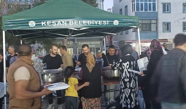 Keşan Belediyesi’nin iftarına yoğun ilgi