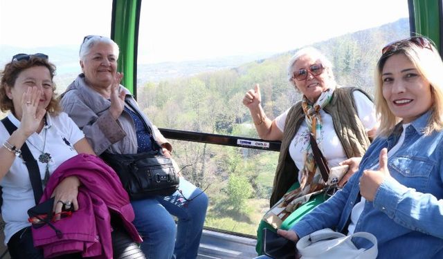 Kocaeli'de büyüklerin teleferik heyecanı