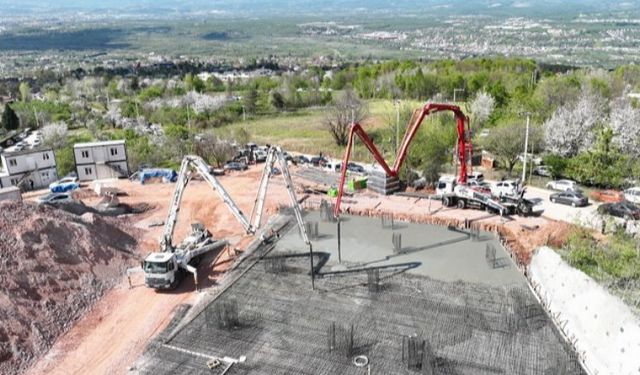 Kocaeli'nde teleferik otoparkı için ilk temel betonu atıldı