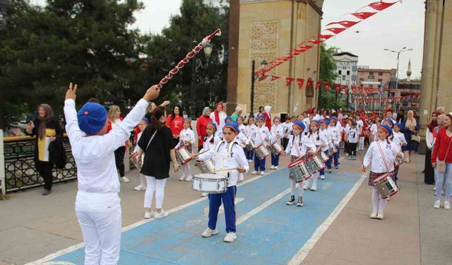 100. yılda 100 minik adım