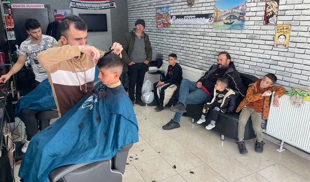 Aksaray’da berberlerde bayram yoğunluğu