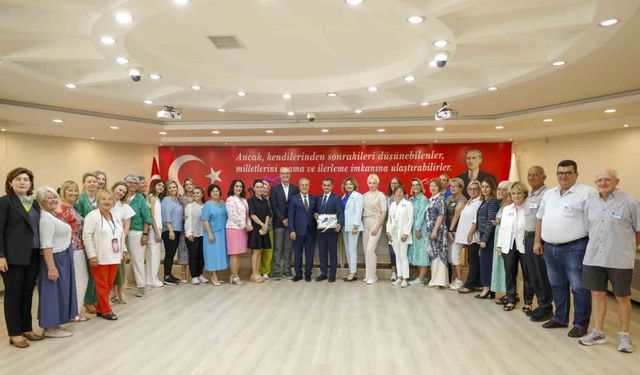 Alanya Yabancılar Meclisi yeni belediye yönetimi ile ilk toplantısını yaptı