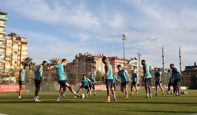 Alanyaspor, Galatasaray maçı hazırlıklarına başladı