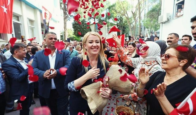 Alkışlarla karşılanan Başkan Doğan; “Bu belediye halkın belediyesi”