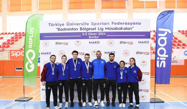 Anadolu Üniversitesi Badminton Takımı Süper Lige yükseldi