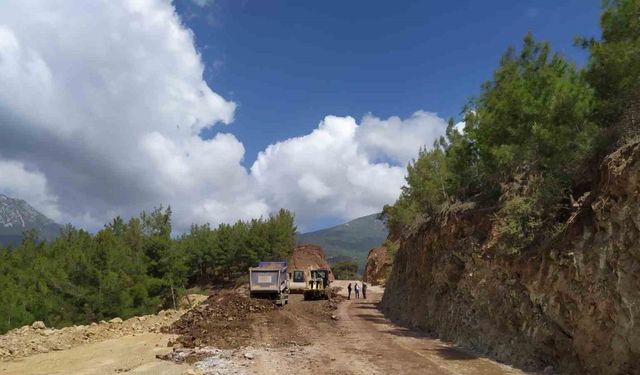 Antalya Büyükşehir Belediyesi Alanya’da yeni yol açtı