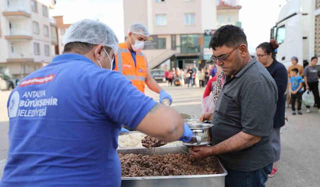 Antalya’da Diyarbakır rüzgarı esti