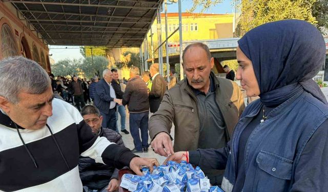 Aydın Büyükşehir Belediyesi vatandaşlarla bayramlaştı