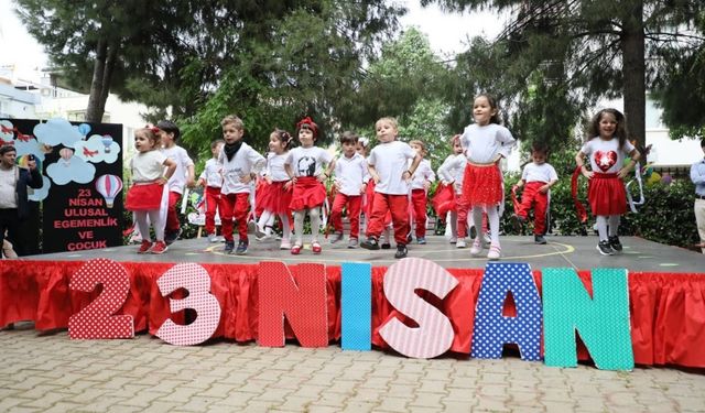 Aydın’daki çocuk gelişim merkezlerinde eğitim gören öğrenciler 23 Nisan’ı coşkuyla kutladı