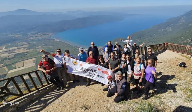 Aydınlı dağcılar, Sakartepe zirvesine çıktı