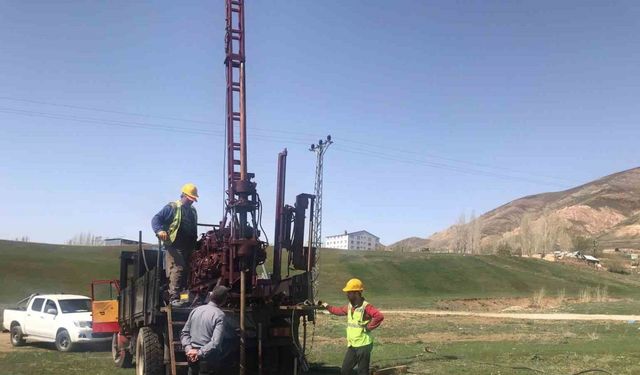 Başkale’de jeolojik-jeoteknik etüt çalışmaları başladı