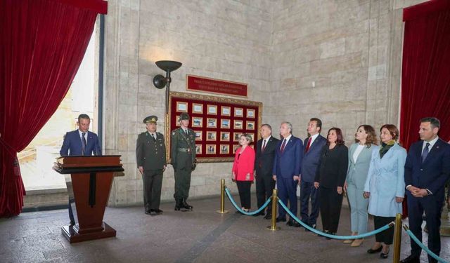 Başkan Çerçioğlu, Anıtkabir’i ziyaret etti