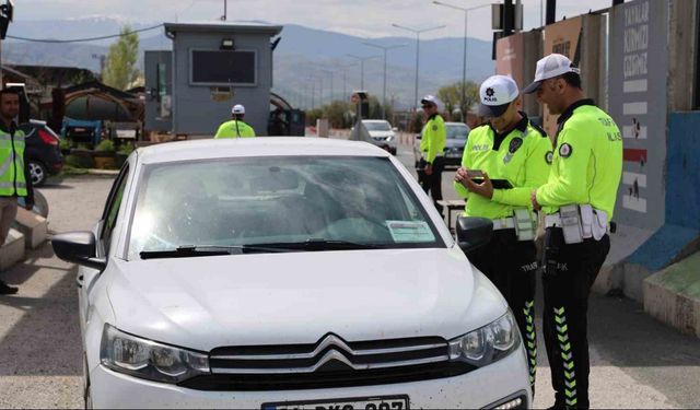 Bayram tatili dönüşünde trafik denetimleri arttı