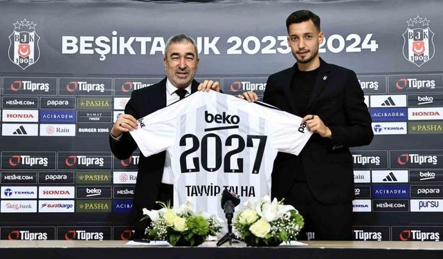 Beşiktaş, Tayyip Talha Sanuç ile 3 genç futbolcusunun sözleşmesini yeniledi