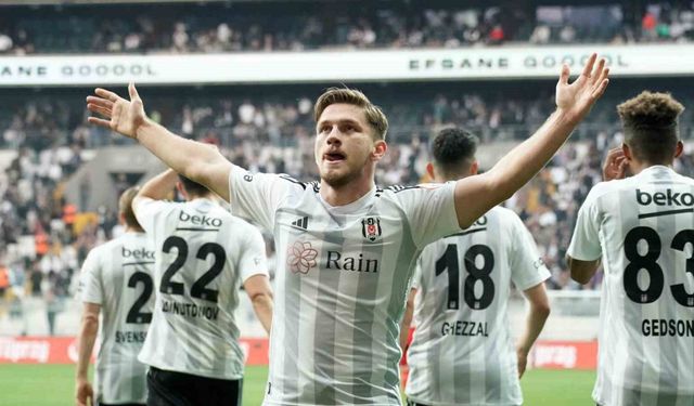 Beşiktaş’ın en büyük kozu Semih Kılıçsoy, Fenerbahçe maçında sahada