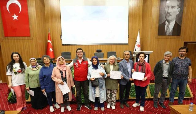 Budama eğitimlerinin sertifikaları törenle verildi