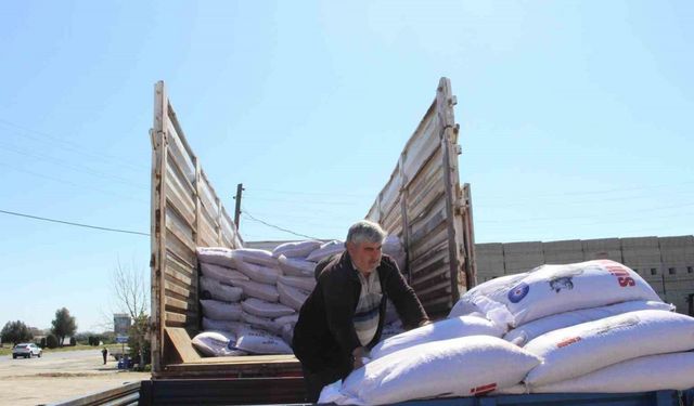 Büyükşehir Belediyesi’nin süt yemi desteği sürüyor