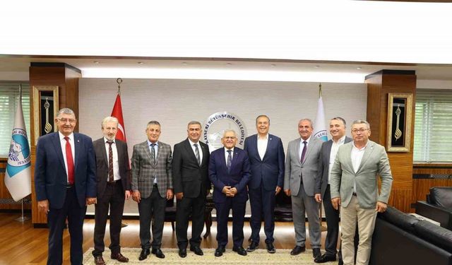 CHP heyetinden Başkan Büyükkılıç’a hayırlı olsun ziyareti