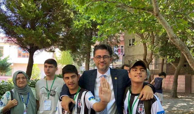 ÇOMÜ Rektörü Prof. Dr. R. Cüneyt Erenoğlu’ndan 2 Nisan Dünya Otizm Farkındalık Günü Mesajı