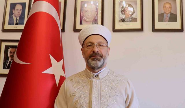 Diyanet İşleri Başkanı Erbaş, Vatikan’da Papa Fransuva ile görüştü