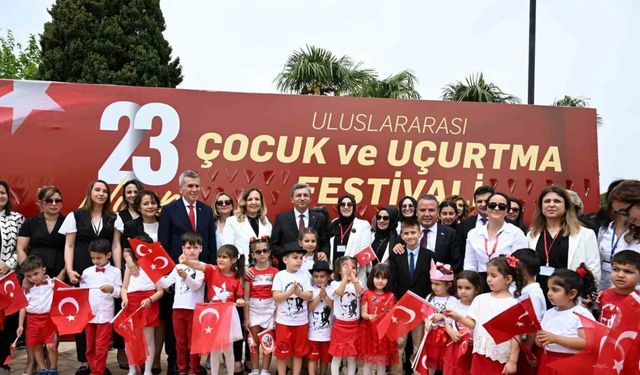 Dünya çocukları Antalya’dan barış mesajı verdi